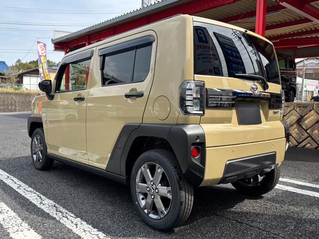 タフト Ｇ　ダーククロムベンチャー　軽ＳＵＶ・届出済未使用車・ガラスルーフ・ルーフレール・シートヒーター・スマートアシスト・スマートキー・電動パーキング・バックカメラ・ＵＳＢソケット・ＬＥＤヘッドライト・フォグ・純正アルミ（17枚目）