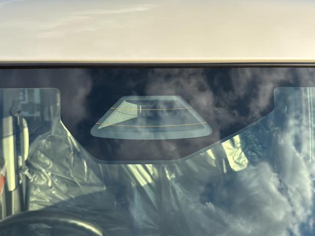 スペーシアカスタム ハイブリッドＧＳ　現行型・届出済未使用車・左側パワースライド・ハイブリッド・シートヒーター・ＬＥＤヘッド・フォグ・シーケンシャルウインカー・ＵＳＢソケット（13枚目）
