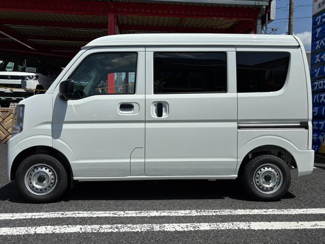エブリイ ＰＡリミテッド　ハイルーフ・４ＷＤ・ＣＶＴ・届出済未使用車・現行型・セーフティサポート・衝突被害軽減・キーレス・エアコン・パワステ・パワーウインドウ・ＵＳＢソケット・オートライト・オートハイビーム（18枚目）