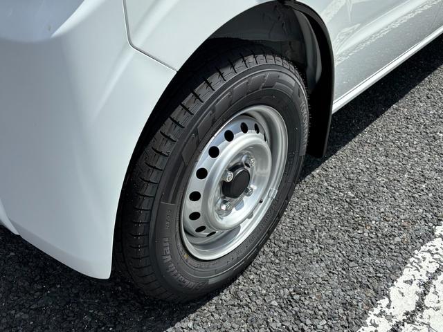 ミニキャブバン Ｍ　届出済未使用車・ＣＶＴ・エブリィＯＥＭ・４ＷＤ・ＰＡリミテッド・衝突被害軽減ブレーキ・軽バン・コーナーセンサー・オートライト・オートマチックハイビーム・ＵＳＢソケット・ＡＭ／ＦＭラジオ・フルフラット（44枚目）