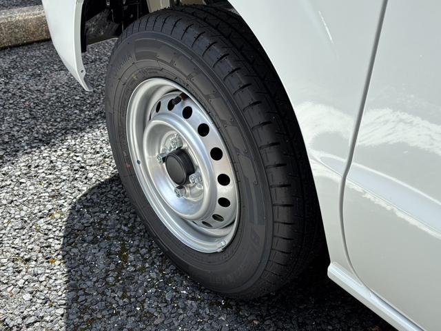 ミニキャブバン Ｍ　届出済未使用車・ＣＶＴ・エブリィＯＥＭ・４ＷＤ・ＰＡリミテッド・衝突被害軽減ブレーキ・軽バン・コーナーセンサー・オートライト・オートマチックハイビーム・ＵＳＢソケット・ＡＭ／ＦＭラジオ・フルフラット（47枚目）