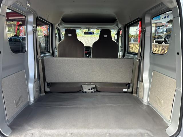 ミニキャブバン Ｅ　ハイルーフ・５ＭＴ・４ＷＤ・届出済未使用車・パーキングセンサー・ＡＭ／ＦＭラジオ・エアコン・パワステ・スライドドア・フルフラットシート・両席エアバッグ・オートライト・シガーソケット（26枚目）