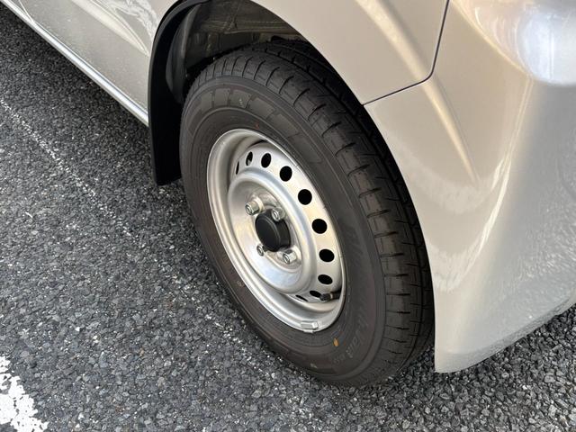 ミニキャブバン Ｅ　ハイルーフ・５ＭＴ・４ＷＤ・届出済未使用車・パーキングセンサー・ＡＭ／ＦＭラジオ・エアコン・パワステ・スライドドア・フルフラットシート・両席エアバッグ・オートライト・シガーソケット（44枚目）