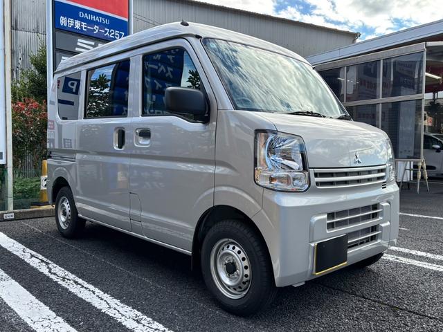 ミニキャブバン Ｅ　ハイルーフ・５ＭＴ・４ＷＤ・届出済未使用車・パーキングセンサー・ＡＭ／ＦＭラジオ・エアコン・パワステ・スライドドア・フルフラットシート・両席エアバッグ・オートライト・シガーソケット（67枚目）