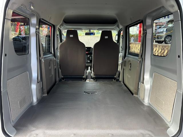 ミニキャブバン Ｅ　ハイルーフ・５ＭＴ・４ＷＤ・届出済未使用車・パーキングセンサー・ＡＭ／ＦＭラジオ・エアコン・パワステ・スライドドア・フルフラットシート・両席エアバッグ・オートライト・シガーソケット（80枚目）