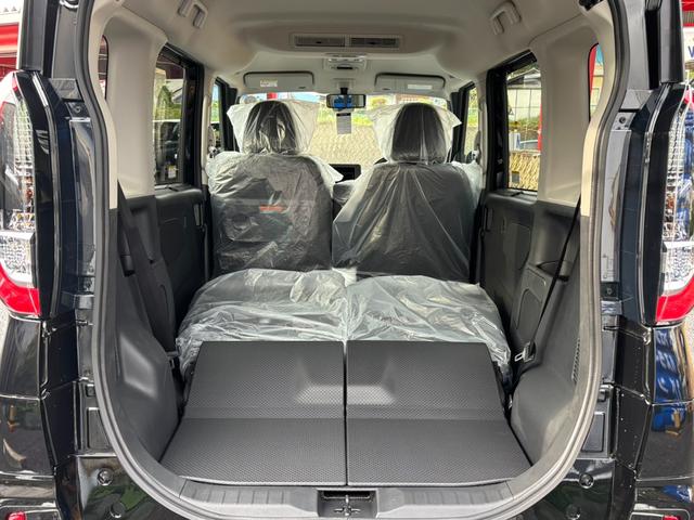 デリカミニ Ｔ　プレミアム　４ＷＤ・届出済未使用車・ターボ・両側パワースライド・マイパイロット・スマートキー・ＬＥＤ・フォグ・シートヒーター・デジタルルームミラー・衝突被害軽減ブレーキ・サーキュレーター・シートバックテーブル（33枚目）