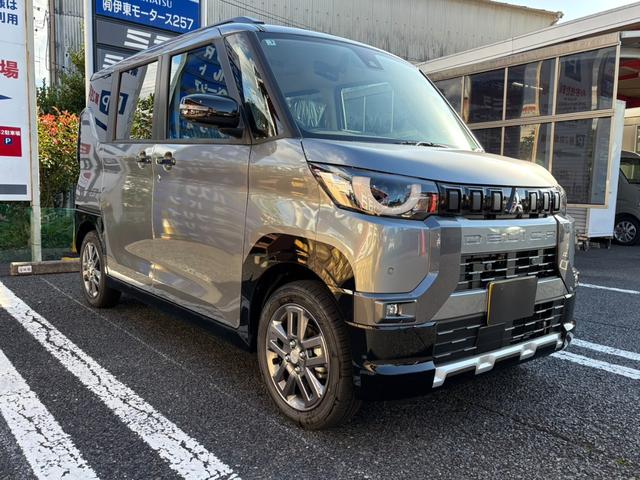 デリカミニ G プレミアム 両側電動スライド・4WD・届出済未使用車・マイパイロット・マルチアラウンドモニター・スマートキー・LED・ステアリングヒーター・シートヒーター・デジタルミラー・サーキュレーター・シートバックテーブル(11枚目)