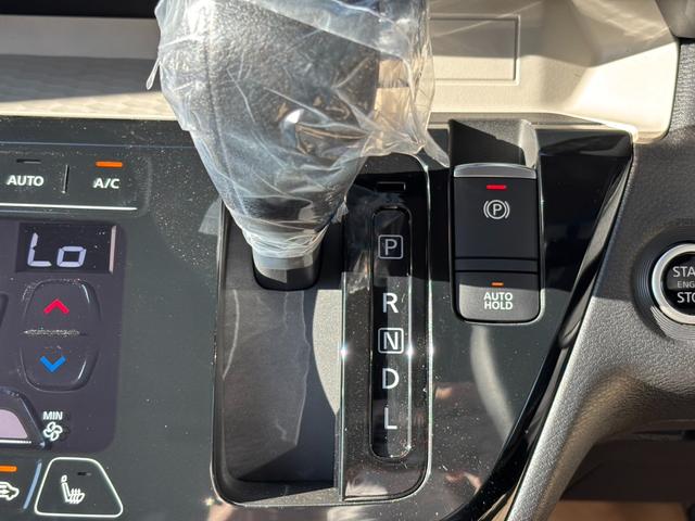 デリカミニ G プレミアム 両側電動スライド・4WD・届出済未使用車・マイパイロット・マルチアラウンドモニター・スマートキー・LED・ステアリングヒーター・シートヒーター・デジタルミラー・サーキュレーター・シートバックテーブル(64枚目)