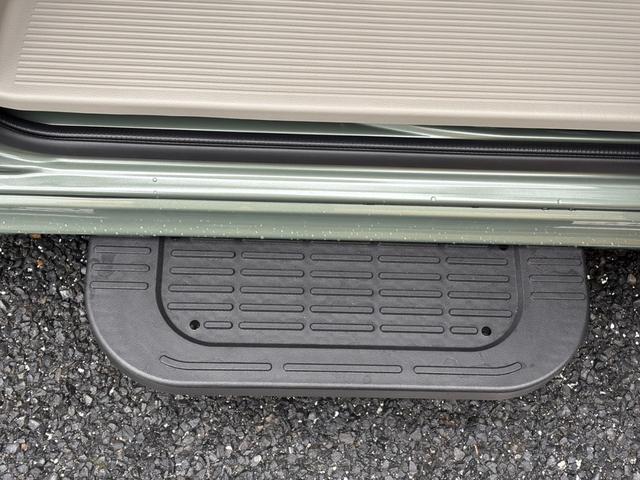 エブリイワゴン PZターボスペシャル 現行型・ハイルーフ・パートタイム4WD・届出済未使用車・LEDヘッド・フォグ・ルーフコンソール・プッシュスタート・両側パワースライド・オートステップ・衝突被害軽減・リアヒーター・USBソケット(17枚目)