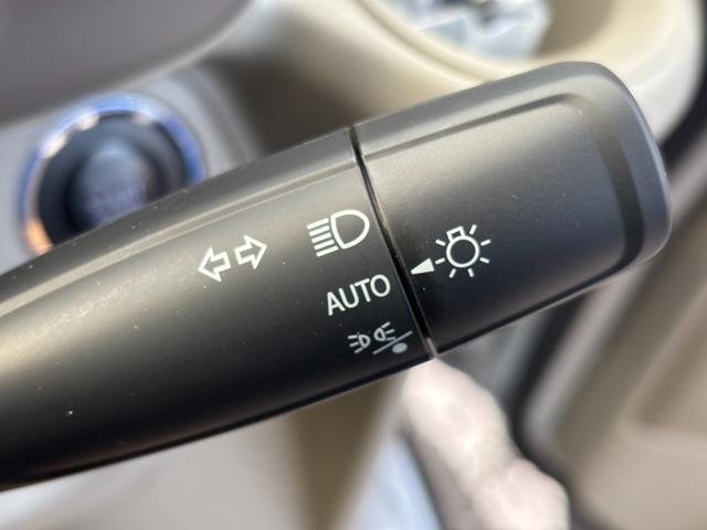 オートライト標準装備！オートハイビーム機能も付いています！