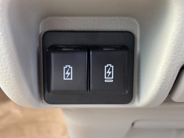 ＵＳＢソケット２口装備！右側はタイプＣへ変更となりました！