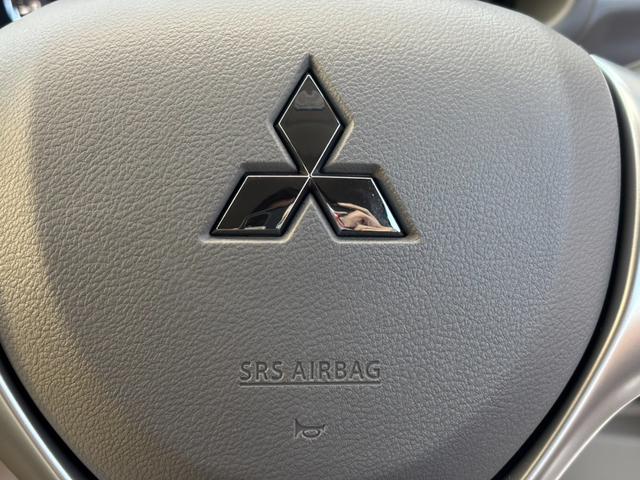 運転席・助手席ともにエアバッグ装備！