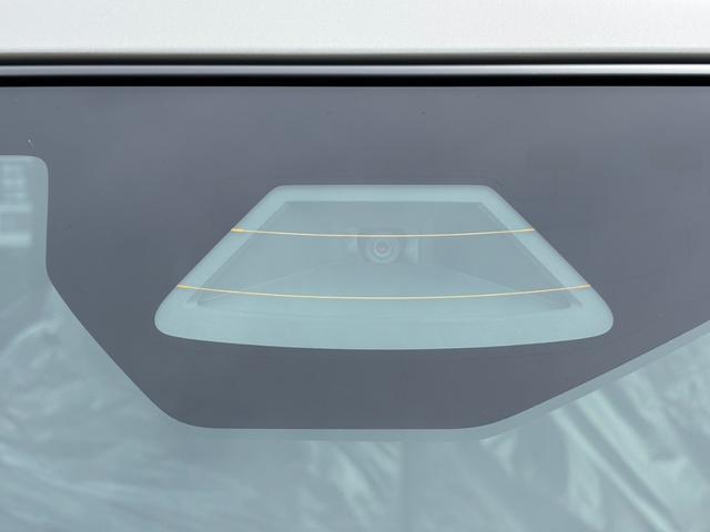 スペーシアギア ハイブリッドＸＺ　ターボ　４ＷＤ・ターボ・ハイブリッド・届出済未使用車・パドルシフト・オットマン・両側パワースライド・電動パーキング・ＵＳＢ・ステアリングヒーター・シートヒーター・ＬＥＤヘッド・フォグ・シーリングファン（17枚目）