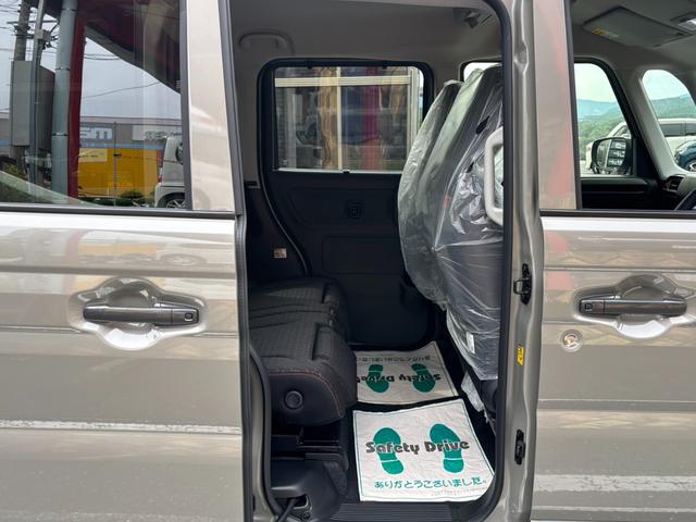 スペーシアギア ハイブリッドＸＺ　ターボ　４ＷＤ・ターボ・ハイブリッド・届出済未使用車・パドルシフト・オットマン・両側パワースライド・電動パーキング・ＵＳＢ・ステアリングヒーター・シートヒーター・ＬＥＤヘッド・フォグ・シーリングファン（26枚目）