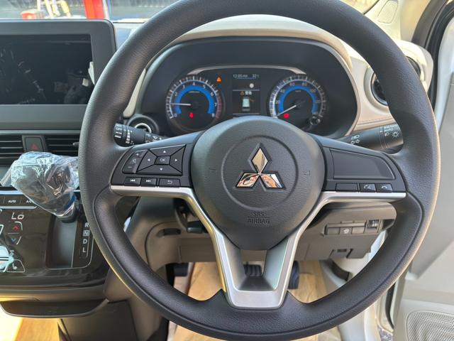 eKワゴン G 4WD・届出済未使用車・スマートキー・バックモニター・シートヒーター・衝突被害軽減ブレーキ・車線逸脱抑制機能・タッチパネルオートエアコン・電動格納ミラー・USBソケット・シートリフター(49枚目)