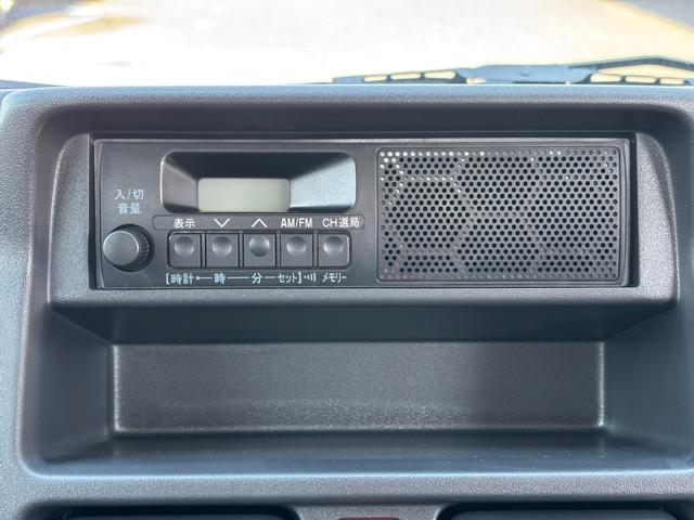 ミニキャブトラック M 5MT・4WD・届出済未使用車・キャリィトラックOEM・キーレス・パワーウインドウ・リアパーキングセンサー・オートライト・エアコン・パワステ・AM/FMラジオ・両席エアバッグ・三方開・シガーソケット(32枚目)