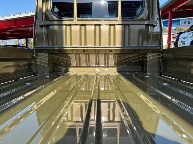 ハイゼットトラック ジャンボエクストラ CVT・4WD・衝突被害軽減・届出済未使用車・LEDヘッド・フォグ・パワーウインドウ・荷台作業灯・スマートキー・エアコン・パワステ・オーバーヘッドシェルフ・コーナーセンサー・アイドリングストップ(28枚目)