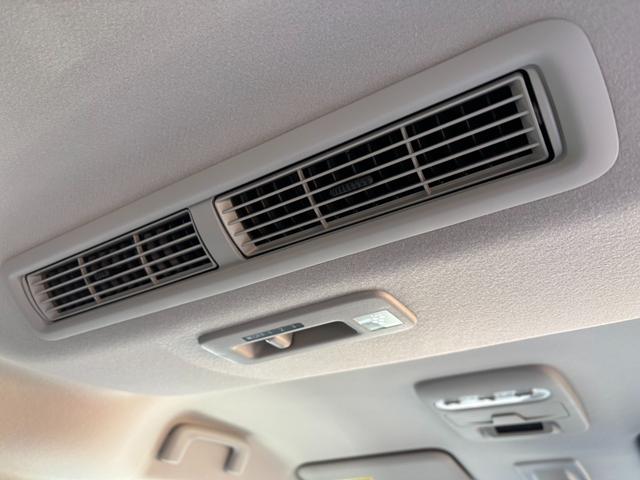 デリカミニ T プレミアム リミテッドエディション 届出済未使用車・ターボ・両側電動・4WD・マイパイロット・マルチアラウンドモニター・ハンドルヒーター・シートヒーター・ハイブリッド・スマートキー・LEDヘッド・サーキュレーター・シートバックテーブル(37枚目)