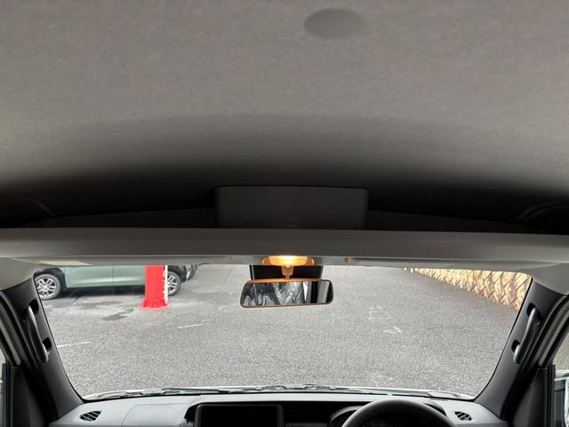 ハイゼットカーゴ クルーズ　パートタイム４ＷＤ・５ＭＴ・届出済未使用車・スマートアシスト・パワーウインドウ（前）・電動格納ミラー・キーレス・オートライト・フルフラット・シガーソケット（29枚目）