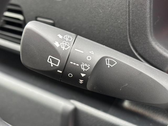 ハイゼットカーゴ クルーズ　パートタイム４ＷＤ・５ＭＴ・届出済未使用車・スマートアシスト・パワーウインドウ（前）・電動格納ミラー・キーレス・オートライト・フルフラット・シガーソケット（53枚目）