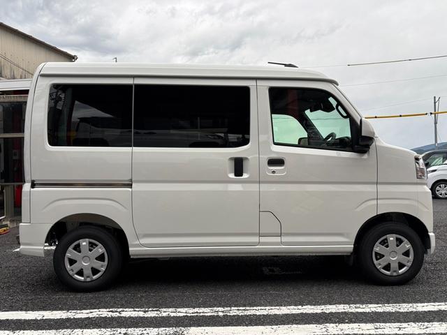 ハイゼットカーゴ クルーズ　パートタイム４ＷＤ・５ＭＴ・届出済未使用車・スマートアシスト・パワーウインドウ（前）・電動格納ミラー・キーレス・オートライト・フルフラット・シガーソケット（71枚目）