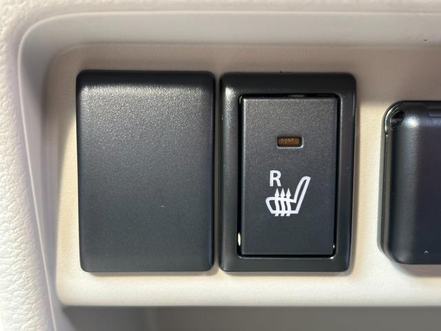 アルトラパン Ｌ　ＬＥＤ・シートヒーター・届出済未使用車・プッシュスタート・スマートキー・衝突被害軽減ブレーキ・パーキングセンサー・ＵＳＢソケット・ステアリングスイッチ・オートエアコン・オートライト・オートハイビーム（16枚目）