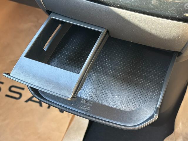 デリカミニ Ｇ　プレミアム　両側電動スライド・４ＷＤ・届出済未使用車・マイパイロット・マルチアラウンドモニター・スマートキー・ＬＥＤ・ステアリングヒーター・シートヒーター・デジタルミラー・サーキュレーター・シートバックテーブル（59枚目）