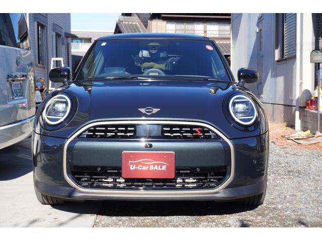 ＭＩＮＩ クーパーＳ　フェイバリット・トリム　ハーマンカードン　電動フロントシート　インテリアカメラ　プライバシーガラス（3枚目）
