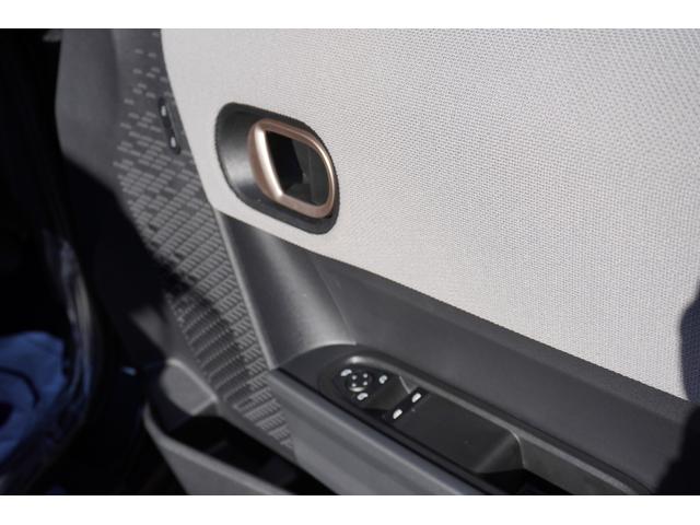 ＭＩＮＩ クーパーＳ　フェイバリット・トリム　ハーマンカードン　電動フロントシート　インテリアカメラ　プライバシーガラス（61枚目）