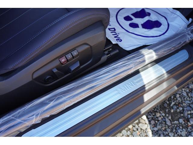 ＭＩＮＩ クーパーＳ　フェイバリット・トリム　ハーマンカードン　電動フロントシート　インテリアカメラ　プライバシーガラス（62枚目）