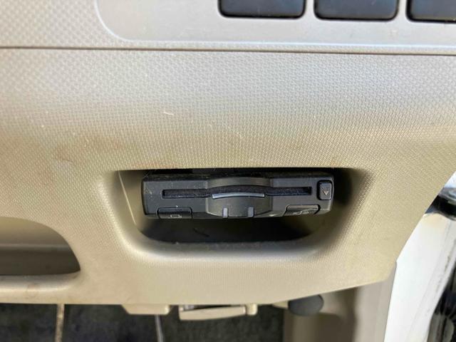 ムーヴ Ｌ　スマートセレクションＳＡ　ＥＴＣ　ＴＶ　衝突被害軽減システム　キーレスエントリー　アイドリングストップ　電動格納ミラー　ベンチシート　ＣＶＴ　ＡＢＳ　ＥＳＣ　ＣＤ　衝突安全ボディ　エアコン　パワーステアリング　パワーウィンドウ（5枚目）