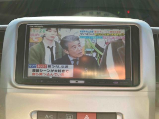 タント Ｌ　スライドドア　ナビ　ＴＶ　キーレスエントリー　ベンチシート　ＡＴ　盗難防止システム　アルミホイール　衝突安全ボディ　エアコン　パワーステアリング　パワーウィンドウ（5枚目）