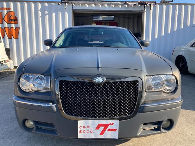 ３００Ｃ　２２インチホイール　車高調　フルセグ　バックカメラ　マフラー(2枚目)