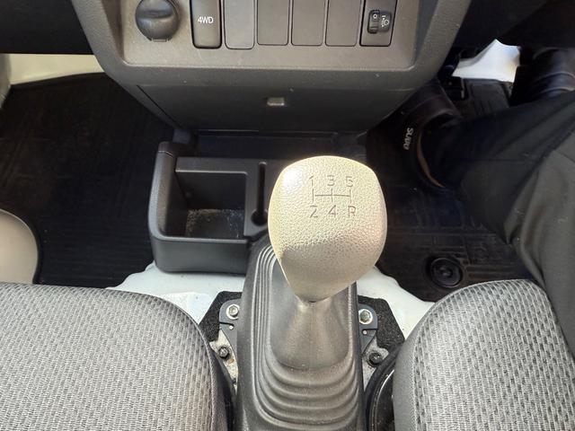 ハイゼットトラック ハイルーフ 禁煙車 5速MT4WD 新品エクストリームJアルミ 新品TOYOオープンカントリータイヤ 社外ナビTV バックカメラ ETC ラプター塗装(37枚目)