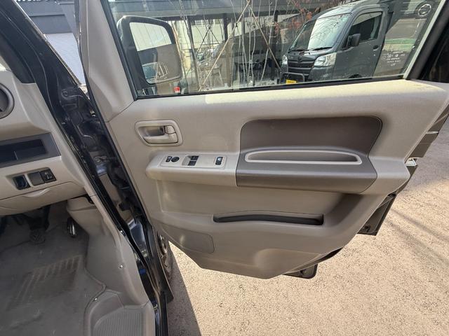 スクラム バスター　キーレス　ブラック　運転席エアバッグ　助手席エアバッグ　キーレスエントリー　ＡＢＳ　盗難防止システム　衝突安全ボディ（29枚目）