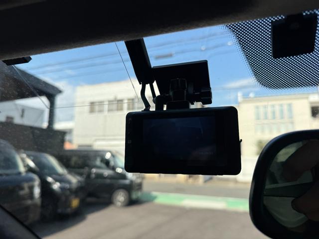 シエンタ ＤＩＣＥ－Ｇ　ワンオーナー　禁煙車　社外新品アルミタイヤ　コムテック前後ドライブレコーダー　下取り車両　純正ナビフルセグＴＶ　バックカメラ　Ｂｌｕｅｔｏｏｔｈ　ＥＴＣ　キーレス　両側スライドドア（25枚目）