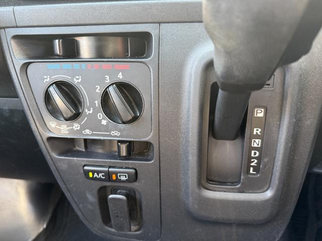 ハイゼットカーゴ ＤＸ　ＳＡＩＩＩ　キーレスエントリー　スマートアシスト　運転席エアバック　助手席エアバック　衝突安全ボディ　衝突安全ボディ　盗難防止システム（24枚目）