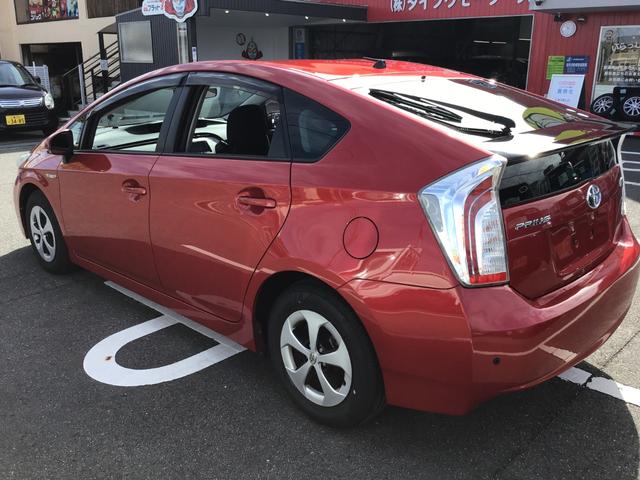 プリウス S 車検整備付 Bluetoothフルセグナビ バックカメラ フロントドライブレコーダー 純正コーナーセンサー ETC オートエアコン スマートキー・スペアキー付き(6枚目)