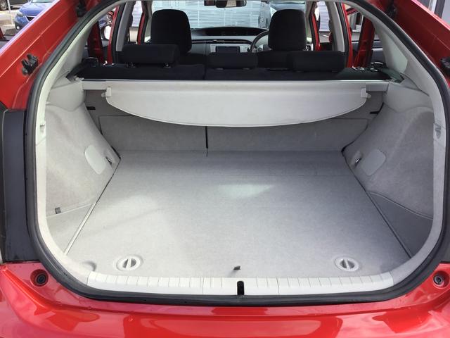 プリウス S 車検整備付 Bluetoothフルセグナビ バックカメラ フロントドライブレコーダー 純正コーナーセンサー ETC オートエアコン スマートキー・スペアキー付き(28枚目)