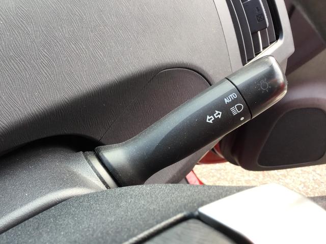 プリウス S 車検整備付 Bluetoothフルセグナビ バックカメラ フロントドライブレコーダー 純正コーナーセンサー ETC オートエアコン スマートキー・スペアキー付き(31枚目)