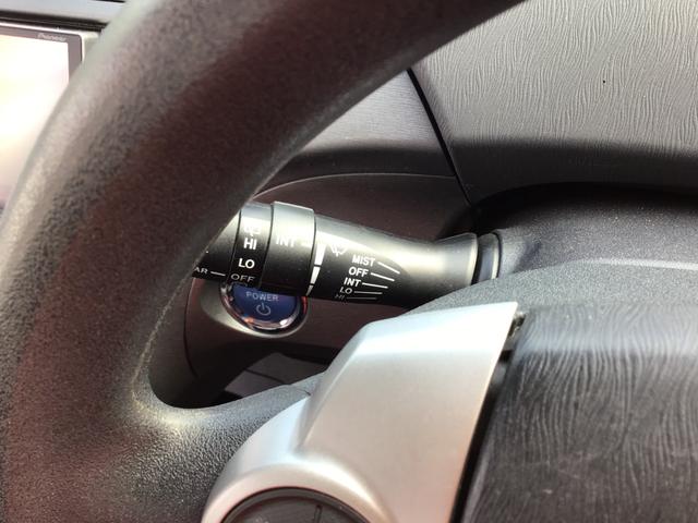 プリウス S 車検整備付 Bluetoothフルセグナビ バックカメラ フロントドライブレコーダー 純正コーナーセンサー ETC オートエアコン スマートキー・スペアキー付き(32枚目)