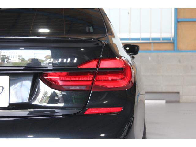 ７シリーズ ７５０Ｌｉ　Ｍスポーツ　左ハンドル　ＢＣ　ＦＯＲＧＥＤ　２１インチアルミ　ローダウン　フロント・サイド・リア・ルーフ・トランクスポイラー　パノラマガラスサンルーフ　レーザーライト　リアエンターテインメント　リモートパーキング（28枚目）
