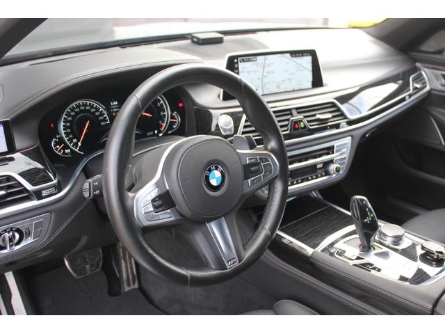 ７シリーズ ７５０Ｌｉ　Ｍスポーツ　左ハンドル　ＢＣ　ＦＯＲＧＥＤ　２１インチアルミ　ローダウン　フロント・サイド・リア・ルーフ・トランクスポイラー　パノラマガラスサンルーフ　レーザーライト　リアエンターテインメント　リモートパーキング（53枚目）