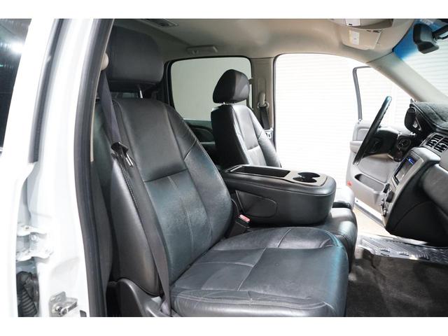 シボレーアバランチ ＬＳ　純正２０ＡＷ　カープレイナビ　黒革シート　フロントバンパーメッシュ　フロントベンチシート　キーレス（15枚目）