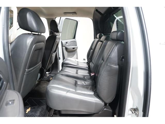 シボレーアバランチ ＬＳ　純正２０ＡＷ　カープレイナビ　黒革シート　フロントバンパーメッシュ　フロントベンチシート　キーレス（16枚目）