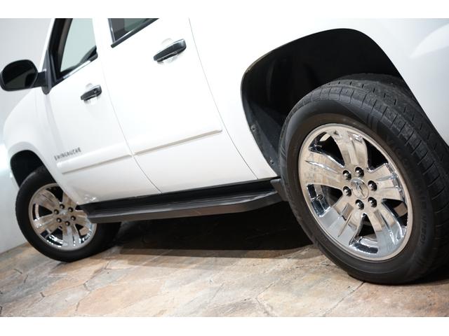 シボレーアバランチ ＬＳ　純正２０ＡＷ　カープレイナビ　黒革シート　フロントバンパーメッシュ　フロントベンチシート　キーレス（29枚目）