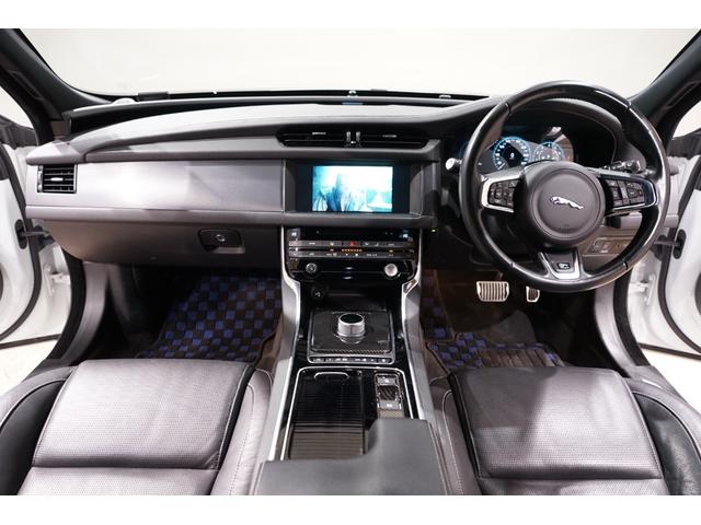 ＸＦ Ｒ－スポーツ／Ｖ６／スーパーチャージャー／３４０ｐｓ／　８速ＡＴ／ブラックレザー／ステアリングヒーター／純正２０ＡＷ／ＭＥＲＩＤＩＡＮサウンド／純正マルチナビ／フルセグ／Ｂｌｕｅｔｏｏｔｈ／（15枚目）