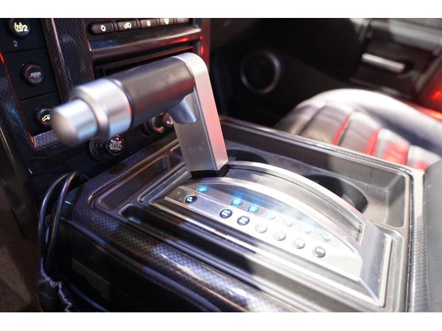 ハマーＨ２ タイプＧ　三井物産ディーラー車両　ネクストネーションエアロ６本出しエキゾーストマフラー　２６ＡＷ　ローダウン　フローティングナビ　黒革　サンルーフ　コンビハンドル　セキュリティ　ＬＥＤテール（32枚目）