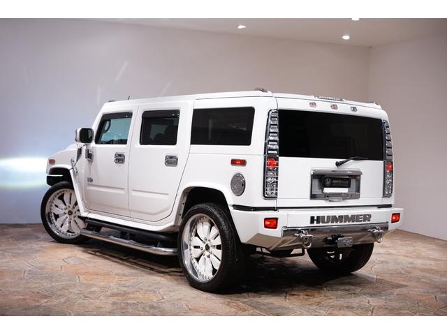 ハマーＨ２ ラグジュアリーパッケージ　ホワイトスタイリング　社外２４ＡＷ　サンルーフ　内装張替え　黒革シート　ＬＥＤテール　社外マフラー　社外ビッグナビインストール（10枚目）