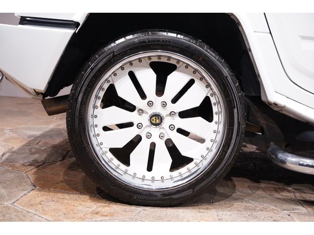 ハマーＨ２ ラグジュアリーパッケージ　ホワイトスタイリング　社外２４ＡＷ　サンルーフ　内装張替え　黒革シート　ＬＥＤテール　社外マフラー　社外ビッグナビインストール（47枚目）